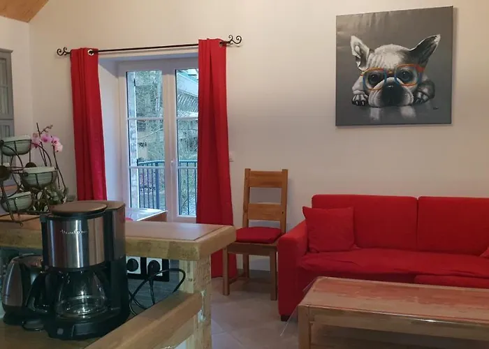 L îlot De Léo Saint-Léonard-des-Bois